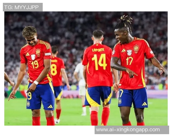 摩纳哥中场意外飞踹塔利亚菲科脖子引发场上混乱瞬间